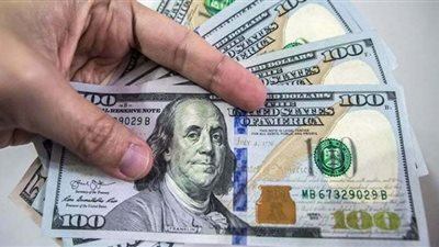 أسعار الدولار خلال منتصف تعاملات اليوم