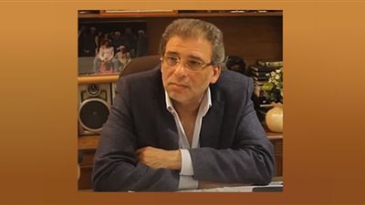 خالد يوسف يواصل تصوير 