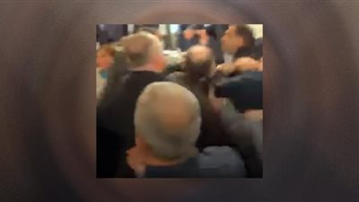 شجار وعراك بالأيدي تحت قبة برلمان| فيديو