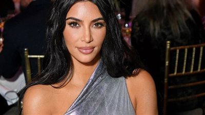 كيم كارداشيان تستعرض مفاتنها بجلد الثعبان عبر إنستجرام| صور