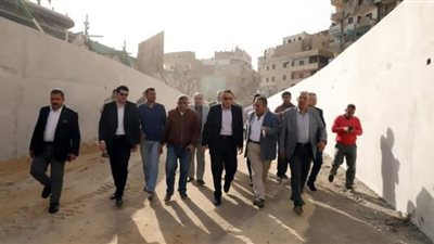 محافظ الشرقية يتفقد أعمال إنشاء المرحلة الأخيرة من نفق عرابي بالزقازيق