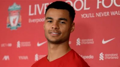 جاكبو يحرز هدف ليفربول الثالث أمام مانشستر يونايتد بصناعة صلاح