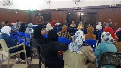 ندوة تفاعلية عن تنظيم الأسرة بنادي السكان في ملوى