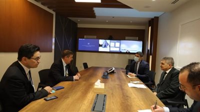 غرفة الملاحة الدولية تبحث سبل التعاون مع قناة السويس