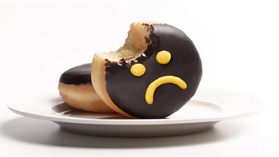 تناول الأطعمة المعالجة بإفراط يسبب الاكتئاب بنسبة 80%