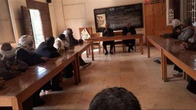 زراعة الشرقية تُنفذ مدرسة إرشادية عن بنجر السكر لمزارعي قرية شوبك أكراش