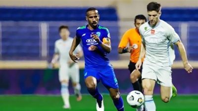 الهلال يتأخر أمام الفتح في الشوط الأول بالدوري السعودي
