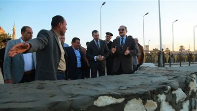 محافظ كفر الشيخ يتفقد المشروعات الخدمية