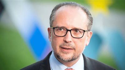 النمسا تدعو لعدم إغلاق قنوات الحوار مع روسيا