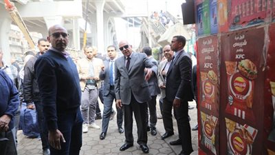 محافظ الجيزة يتابع أعمال الإنشاء والتطوير الجارية بمواقف بولاق والعجوزة والدقي