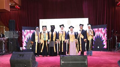 تخرج دفعة جديدة لبرنامج ودبلومة فارم دى بكلية الصيدلة جامعة المنصورة