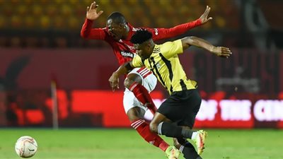 أوكلي يتساوى مع معلول في المساهمات التهديفية ويقترب من لاعب الزمالك