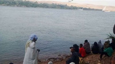 حادث أسوان.. نجاة شخص والبحث عن 5 مفقودين في مرسى «أبو هور»