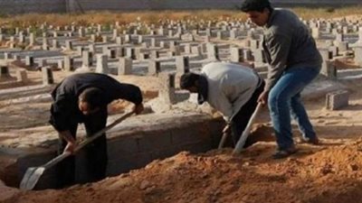 حكم إلقاء موعظة قبل صلاة الجنازة وعند القبر بعد الدفن