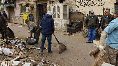 رفع 420 طن قمامة وأتربة من شوارع وميادين المنصورة