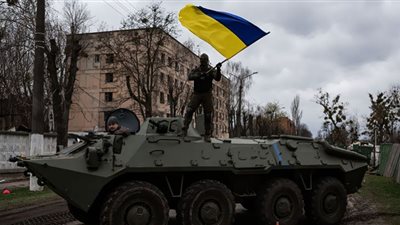 ضابط مخابرات أمريكي يتوقع تاريخ انتهاء الصراع في أوكرانيا