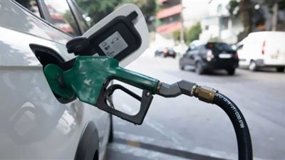 56 ‪جنيها للتر.. جنون الأسعار العالمية للبنزين