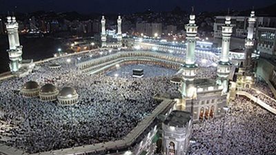 للمرة الأولى منذ كورونا.. الحرم المكي يستقبل المصلين بكامل طاقته في رمضان