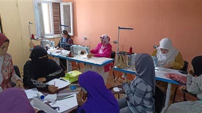 القوى العاملة تنظم دورات تدريبية على مهن يحتاجها سوق العمل بالوادي الجديد