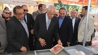 محافظ الجيزة يفتتح معارض أهلًا رمضان بإمبابة والوراق