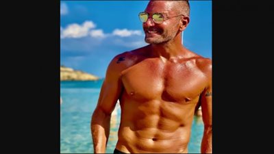 مديتيشن بالقرآن.. تامر هجرس يثير الجدل بكشف الجانب الديني في حياته (فيديو)