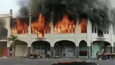 حريق يلتهم 2000 خيمة و35 مسجدًا في دولة إسلامية