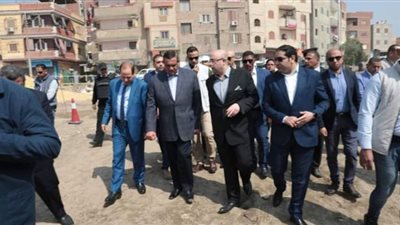وزير التنمية المحلية ومحافظ يتفقد مشروع تطوير ورفع كفاءة سوق الدهشوري