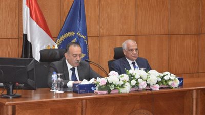 محافظ الجيزة ومدير الأمن يشهدان مراسم إجراء القرعة العلنية للحج