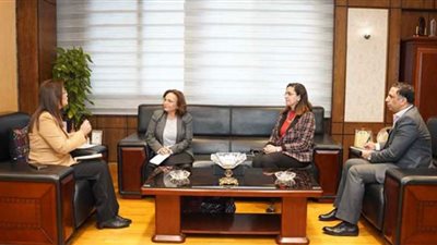 التخطيط والقومي للطفولة يناقشان تنفيذ المشروع القومي لتنمية الأسرة