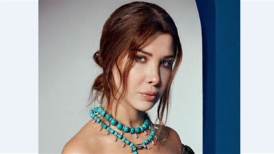 نانسي عجرم تهوس الجمهور بفستان بلا بطانة