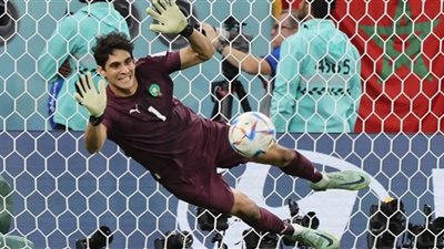 المغربي بونو يستكمل علاجه بالمنزل