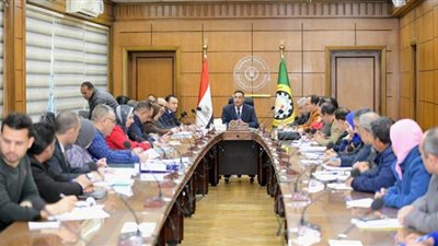 الدقهلية تناقش الموقف المالى للمنطقة الصناعية بجمصه