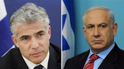 رئيس وزراء إسرائيل السابق يتهم نتنياهو بفُقدان السيطرة