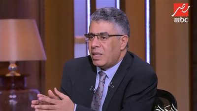 عماد الدين حسين يطالب بإتاحة حرية التصوير للصحفيين.. فيديو