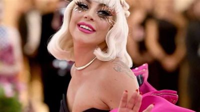 ليدي جاجا مثيرة من دون بطانة في حفل الأوسكار 2023 (شاهد)