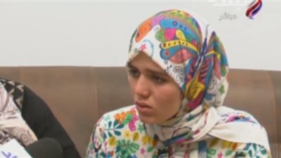 فتاة تكشف مأساتها بسبب الزواج العرفي وسر غيابها عن والدتها 4 سنوات (فيديو)