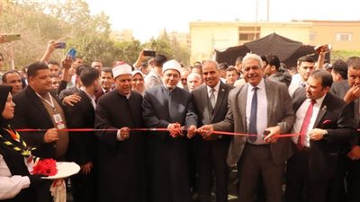 رئيس جامعة الأزهر يفتتح معرض كلية الزراعة الخامس
