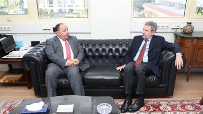 تعزيز الفرص الاستثمارية لتصبح مصر مركزًا إقليميًا وعالميًا للإنتاج