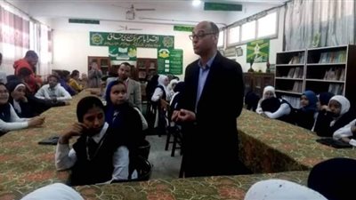 ندوة تعريفية عن جهاز تنمية المشروعات المتوسطة بمدرسة الدكتور يوسف بالألومنيوم