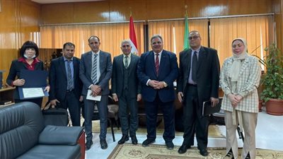 سكرتير محافظ الإسماعيلية يستقبل وفد مركز المعلومات