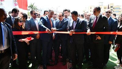 وزير الشباب والرياضة ومحافظ الفيوم يشهدان احتفالية صندوق تحيا مصر