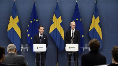 أولف كريسترسون يرجح انضمام فنلندا إلى الناتو قبل بلاده