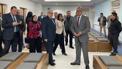 رئيس جامعة القاهرة يتفقد مجمع العيادات الخارجية الجديدة بأبو الريش الياباني