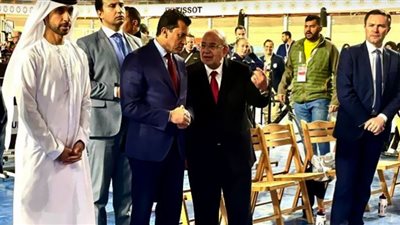 وزير الرياضة يشهد افتتاح كأس العالم لدراجات المضمار بالقاهرة