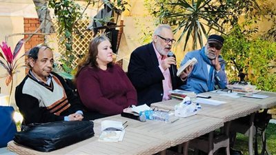 في ندوة لمناقشة منجزه.. مسعود شومان ابن الجروح والبيوت القديمة