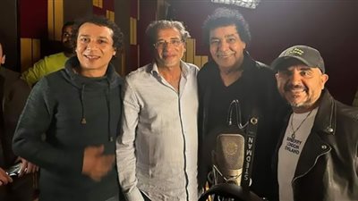 الكينج وخالد يوسف فى أحدث ظهور من كواليس تسجيل تتر 