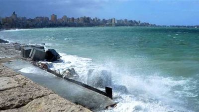 تضرب الإسكندرية.. نوة الشمس الكبيرة تعلن انتهاء فصل الشتاء