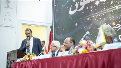 وزير الصحة يوجه التحية لأطباء مصر في يومهم الـ 45