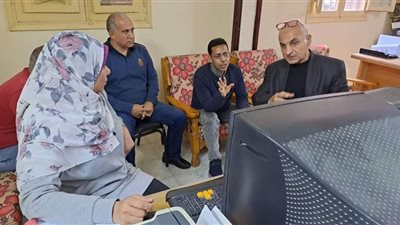متابعة جودة الخدمات المقدمة بمكاتب العمل بالقصير وسفاجا