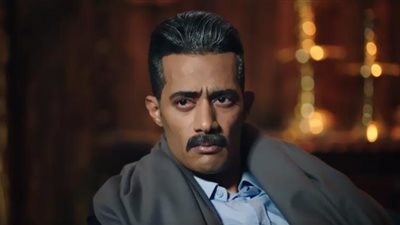 إسماعيل الليثي يهدي محمد رمضان أغنية 